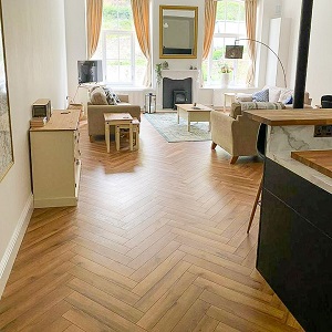 Appartment with Wooden Flooring